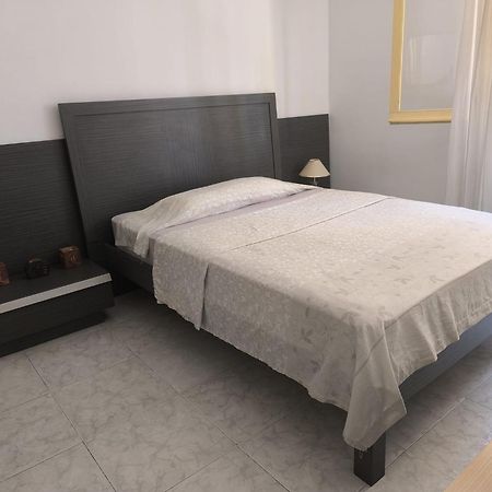 Alicante Habitacion Oasis Eksteriør billede