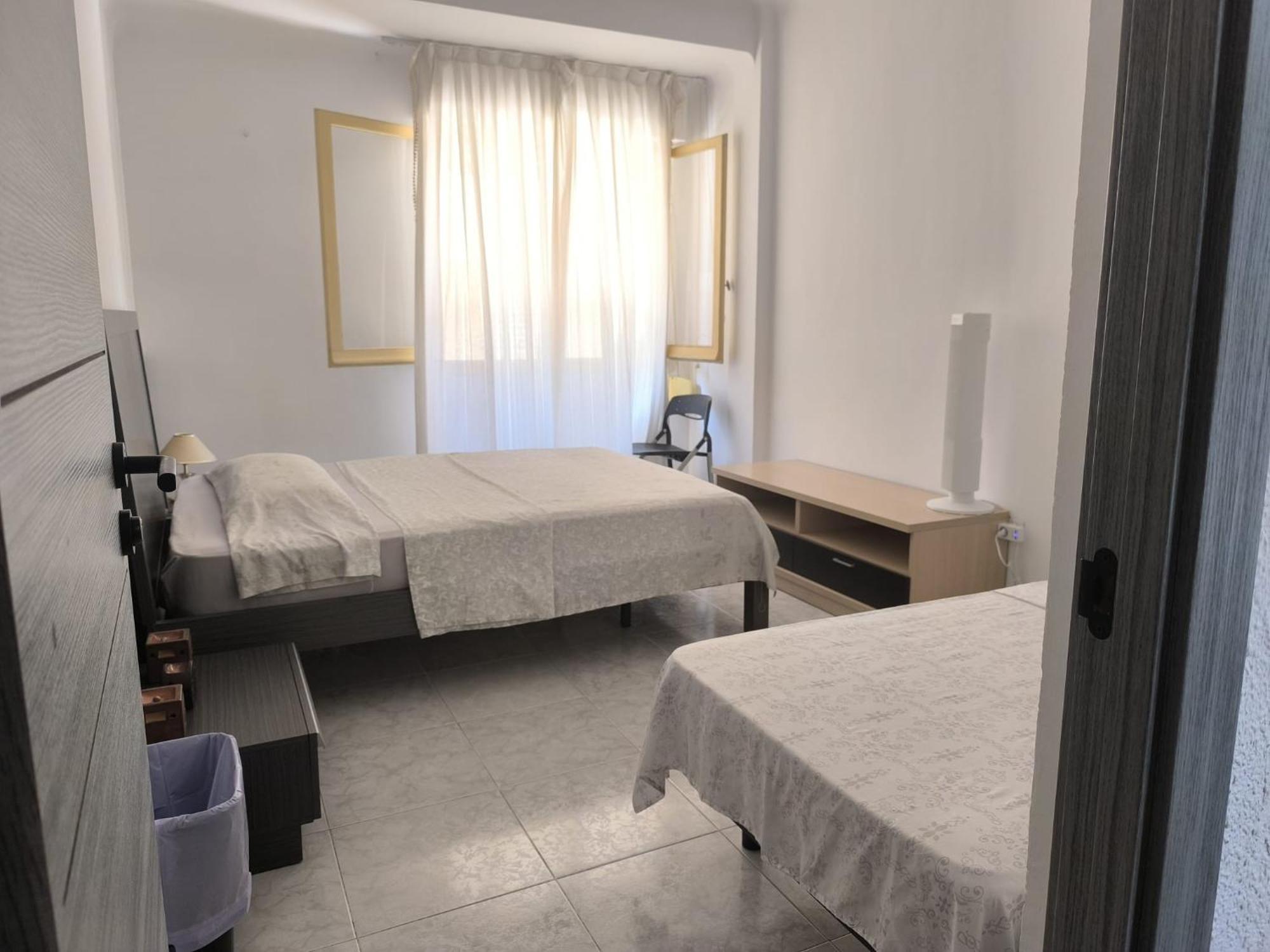 Alicante Habitacion Oasis Eksteriør billede